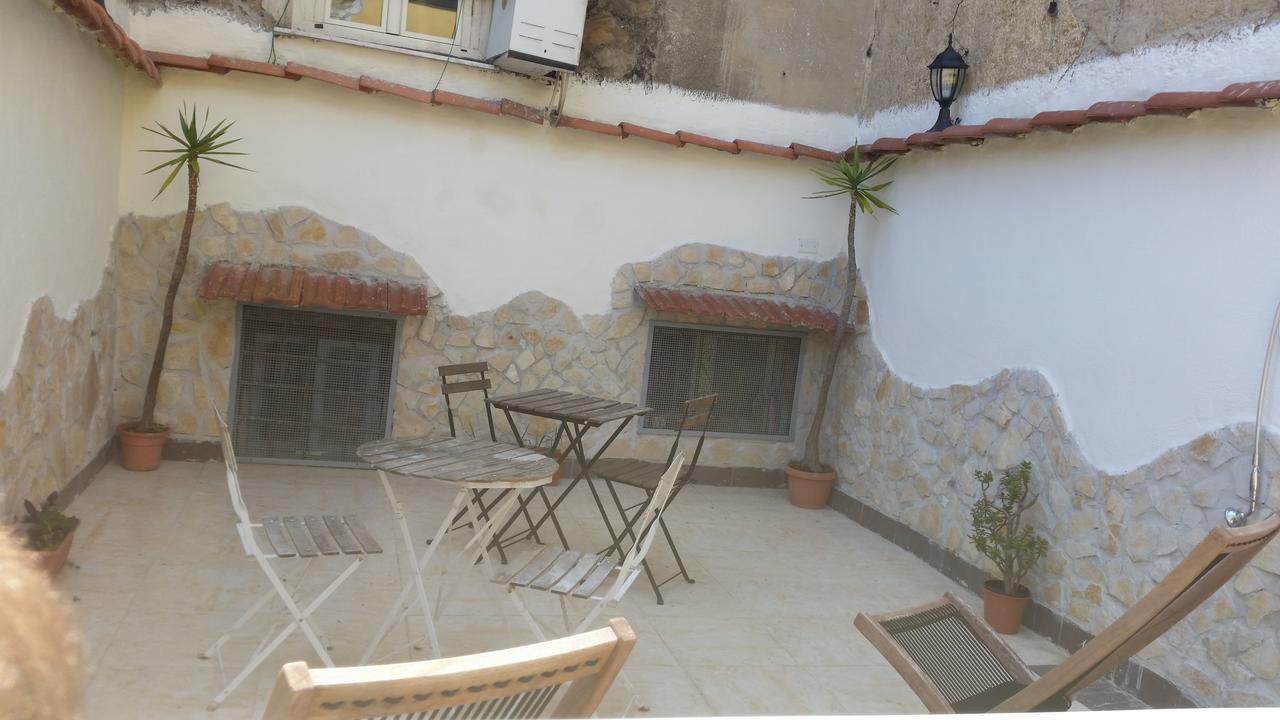Hotel Residenza Il Castello Nápoles Exterior foto